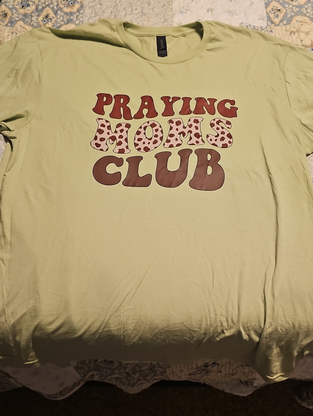 Gildan Pale Green 'Praying Moms Club' Graphic Tee